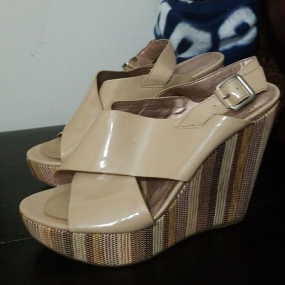 Sandals - Picture 2 of 5